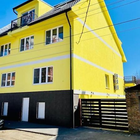Lemon Premium Apartment Szeged Bagian luar foto